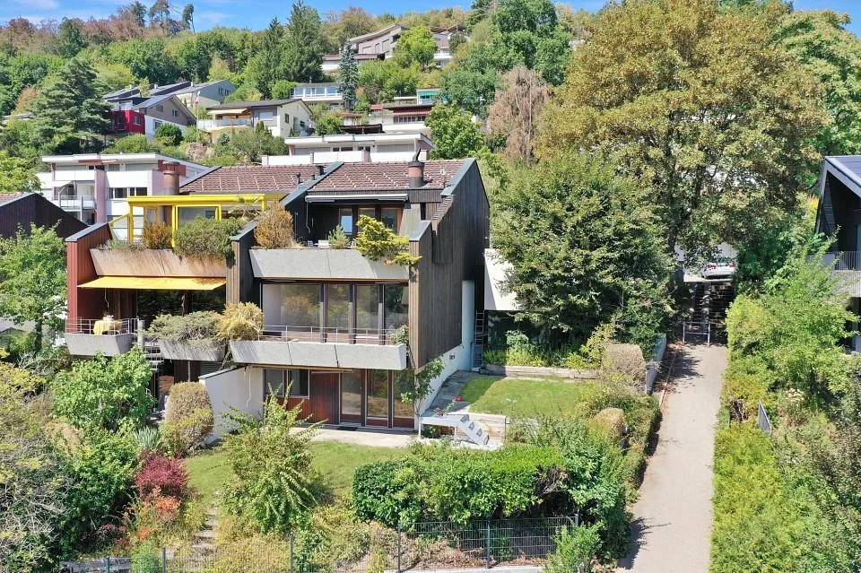 5.5-Zimmer-Einfamilienhaus mit traumhafter Aussicht und grosszügige...