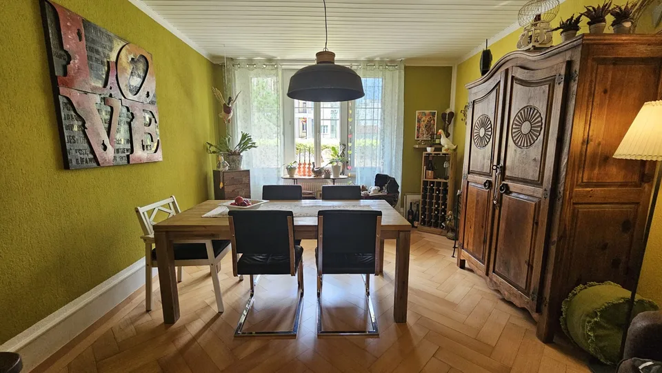 Zu verkaufen in Delémont 4,5-Zimmer-Wohnung im Obergeschoss