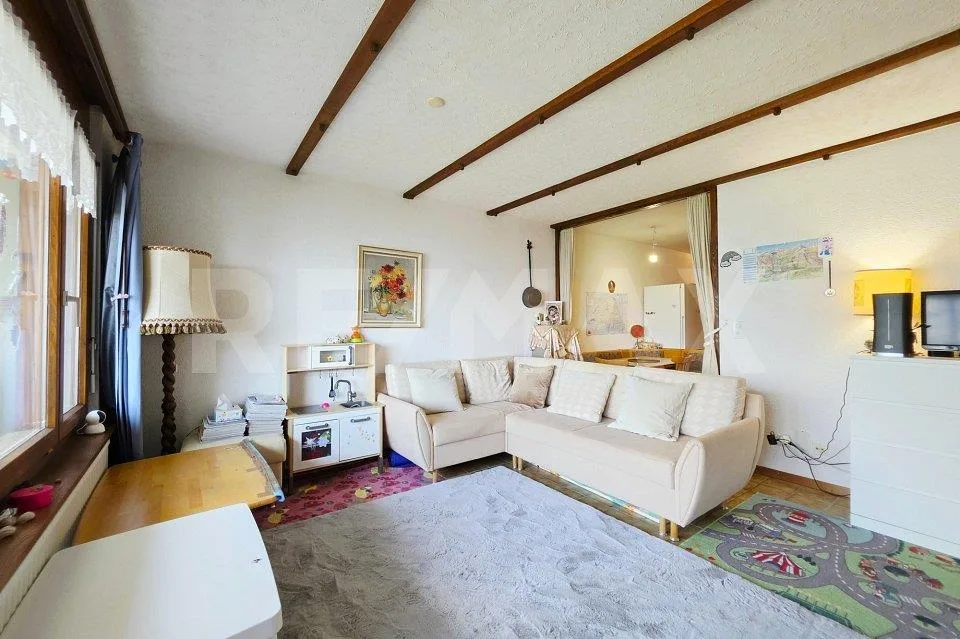 Gemütliche 2 Zimmer-Wohnung mit Balkon und Bergpanorama