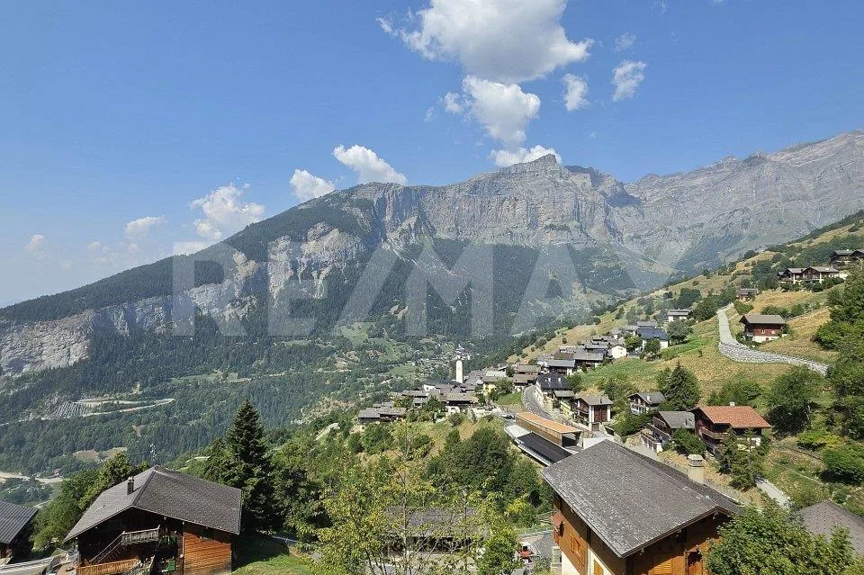 Gemütliche 2 Zimmer-Wohnung mit Balkon und Bergpanorama