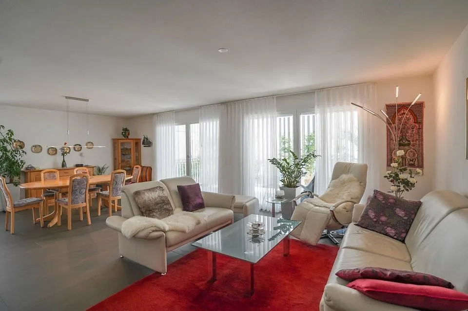 Appartement spacieux de 4½ pièces avec 3 balcons