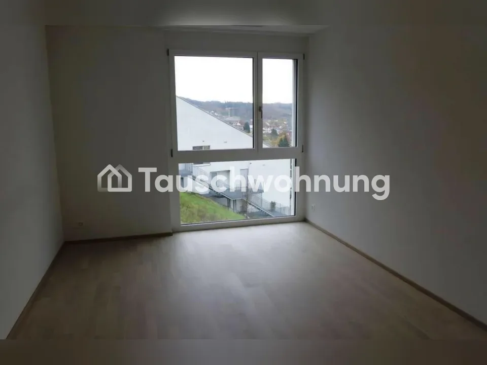 Grosse 4.5-Zi.Terrassenwohnung (127m²) mit viel Privatsphäre