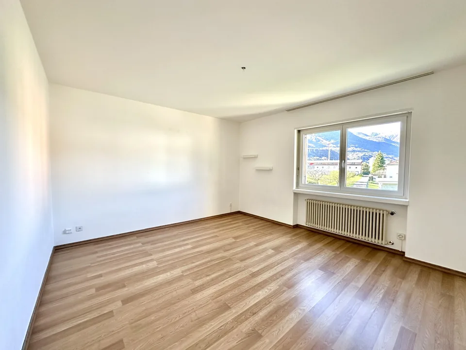 LUMINOSO 3.5 LOCALI CON 2 TERRAZZE E BOX A SANT'ANTONINO