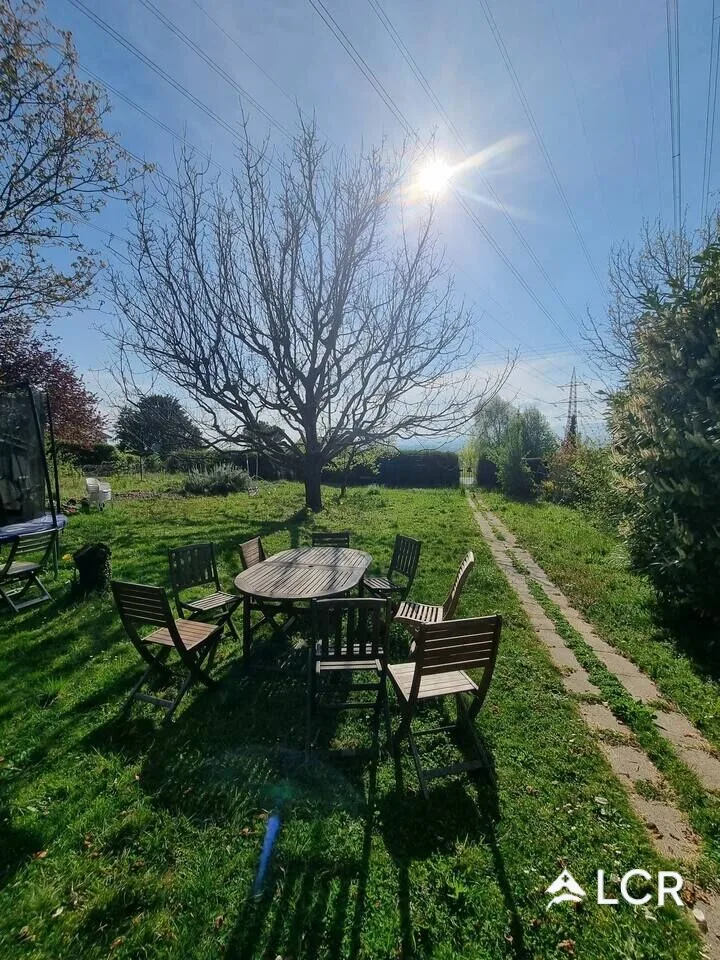 Bel appartement de 5.5pièces meublé 4 CHB / 2 SDB / 1 terrasse / 3 places de parc