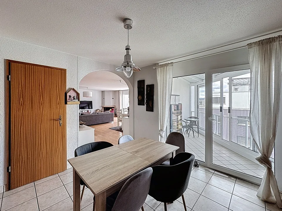 Penthouse-Wohnung mit 5,5 Zimmern, zwei Terrassen und zwei Balkonen
