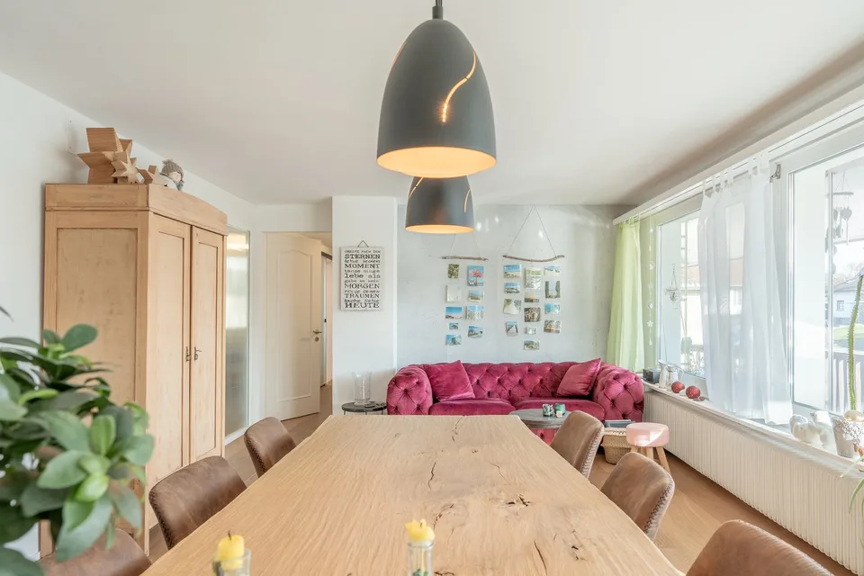 Etziken: Charming 4.5-Room Apartment with Balcony