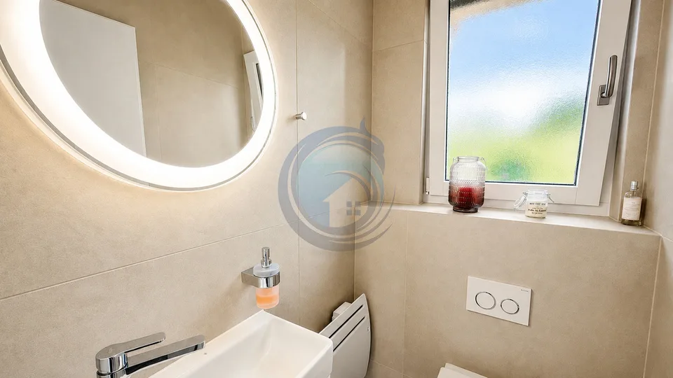 Charming Property Located in a Sought-After Residential Area!