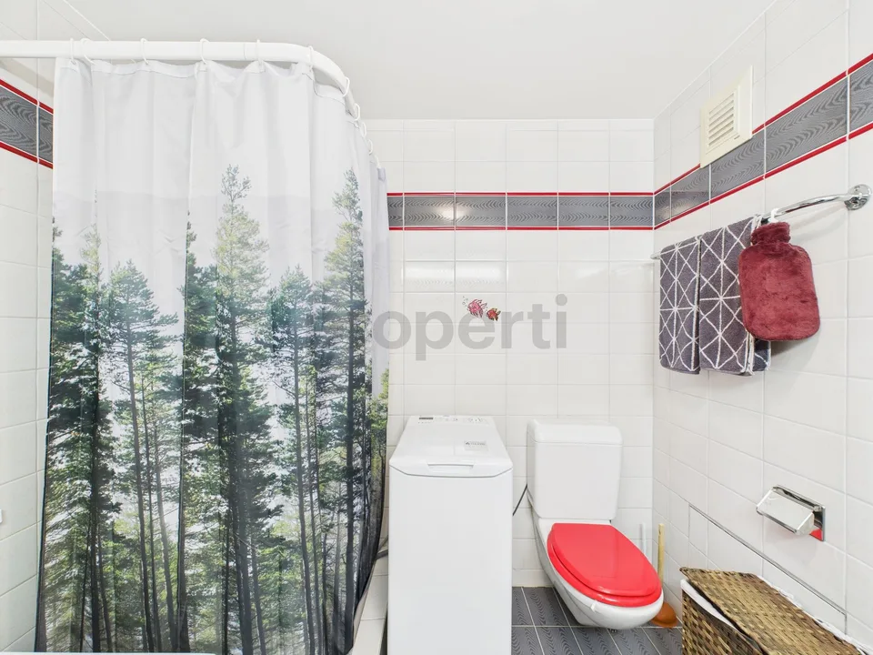 Appartement de 4,5 pièces à Oberkulm incluant 2 places de parking souterrain Un logement attrayant avec un bon rapport qualité-prix