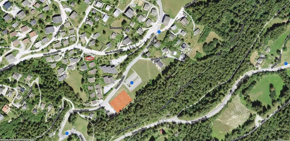 Großes Chalet in Anzère mit 6,5 Zimmern in ruhiger Lage, nahe dem Zentrum mit sehr schönem Blick