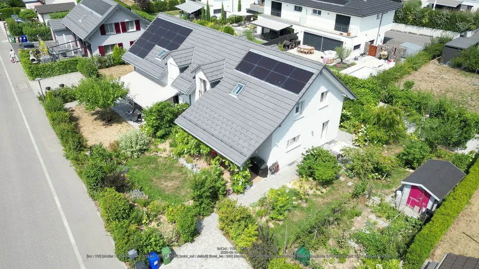 Villa 5.5 pces, Magnifique Jardin