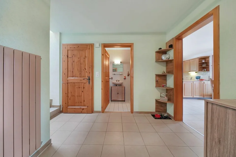 Freistehendes Einfamilienhaus mit Umschwung an toller Lage