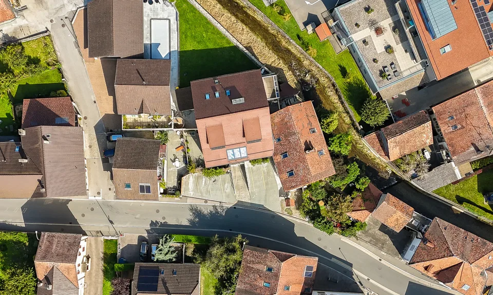 High yield for this rental building not to be missed!