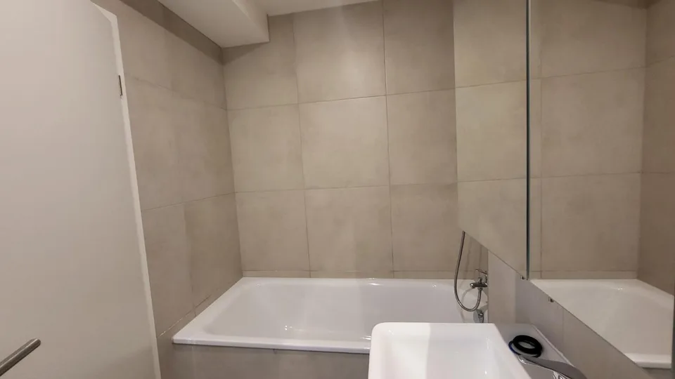 Crêt-de-l'Eau 13, Couvet - 2,5-Zimmer-Wohnung im 2. Stock