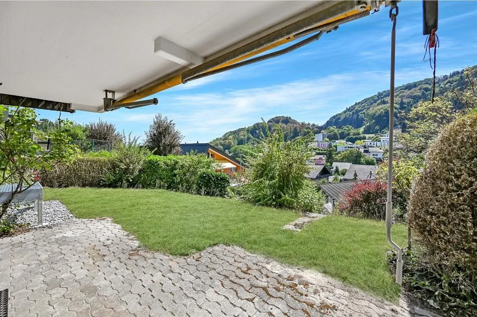 5.5-Zimmer-Einfamilienhaus mit traumhafter Aussicht und grosszügiger Terrasse in Kehrsatz