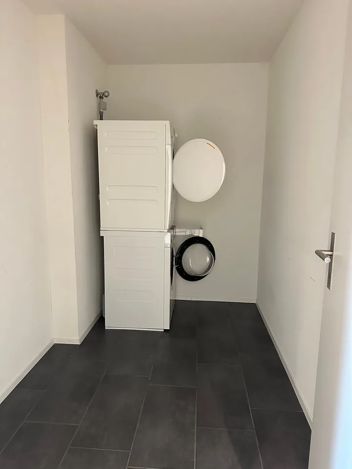Appartement lumineux de 4,5 pièces avec balcon à Bremgarten