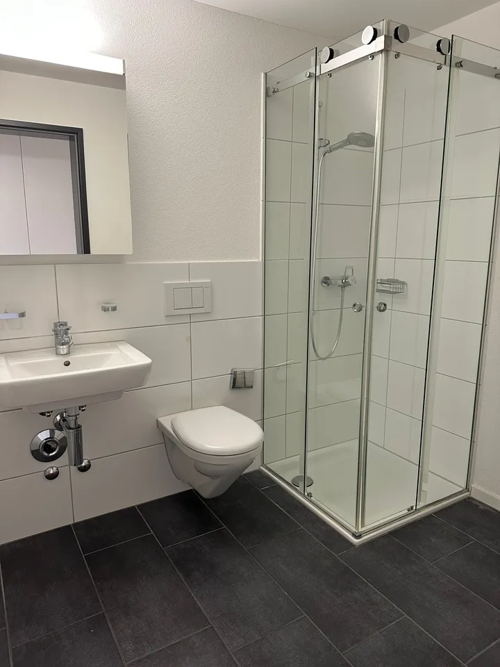 Appartement lumineux de 4,5 pièces avec balcon à Bremgarten