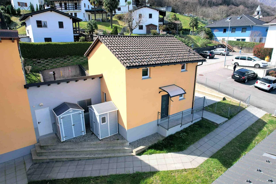 Villetta completamente rinnovata a soli 15 minuti da Bellinzona