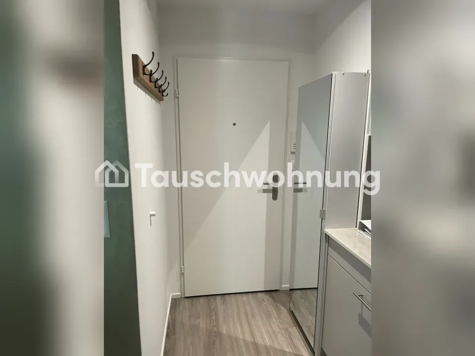 Helle, ruhige 1.5 Zimmerwohnung mit Balkon & Blick ins Grüne