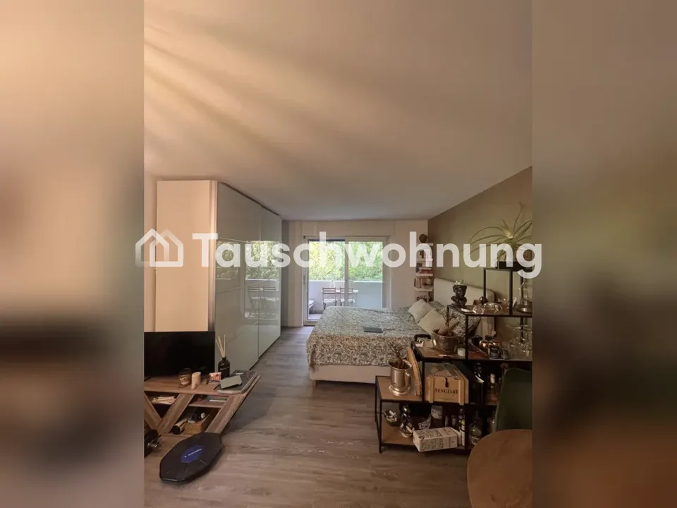 Helle, ruhige 1.5 Zimmerwohnung mit Balkon & Blick ins Grüne