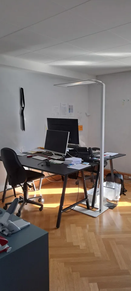 GRAND BUREAU AVEC CACHET A LOUER
CENTRE-VILLE MARTIGNY