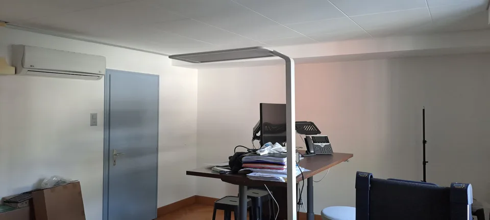 GRAND BUREAU AVEC CACHET A LOUER
CENTRE-VILLE MARTIGNY