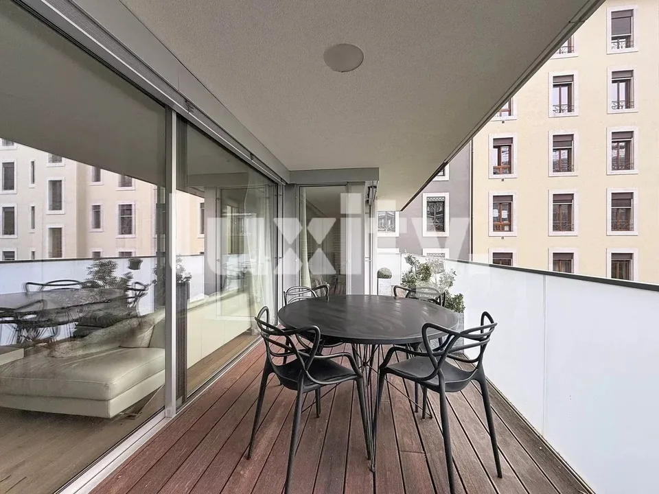 Appartement meublé 4 pièces avec grande terrasse
