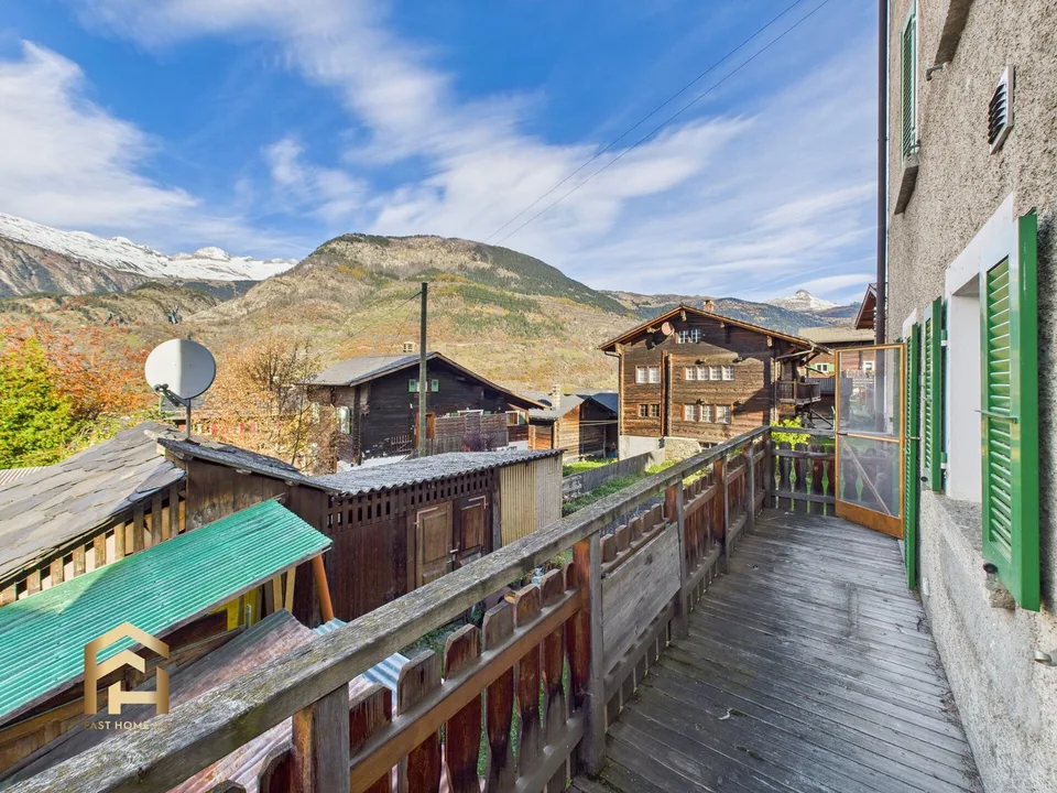 Attractive 4.5-room apartment with balcony, hobby room and private garden oasis