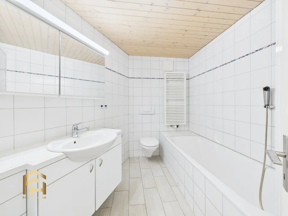 Attractive 4.5-room apartment with balcony, hobby room and private garden oasis