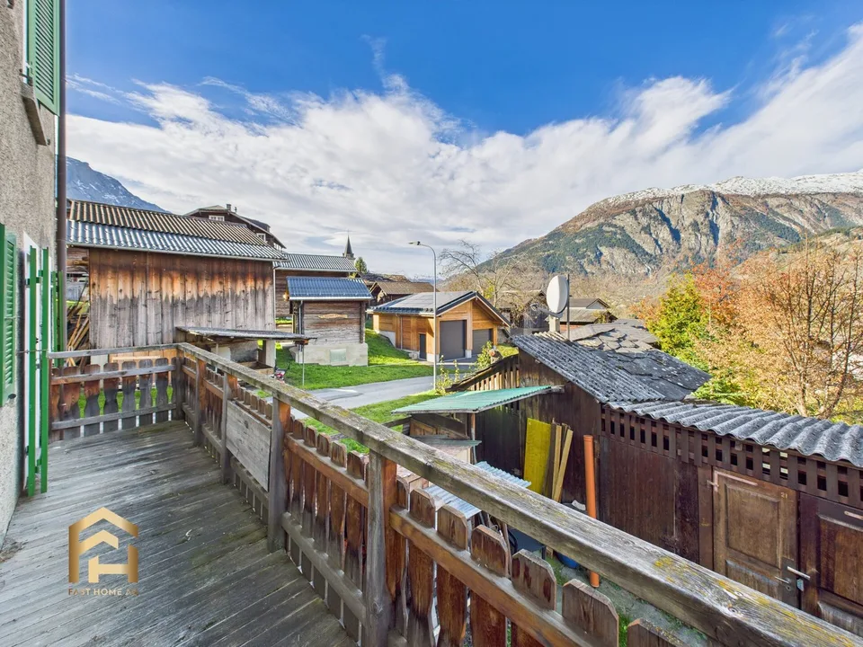 Attractive 4.5-room apartment with balcony, hobby room and private garden oasis