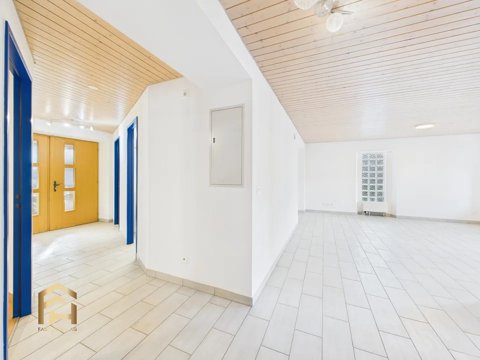 Attractive 4.5-room apartment with balcony, hobby room and private garden oasis