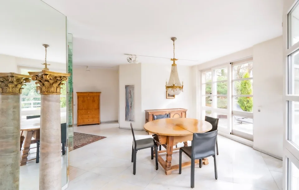 Exclusive penthouse apartment with wrap-around terraces and panoramic views over Basel