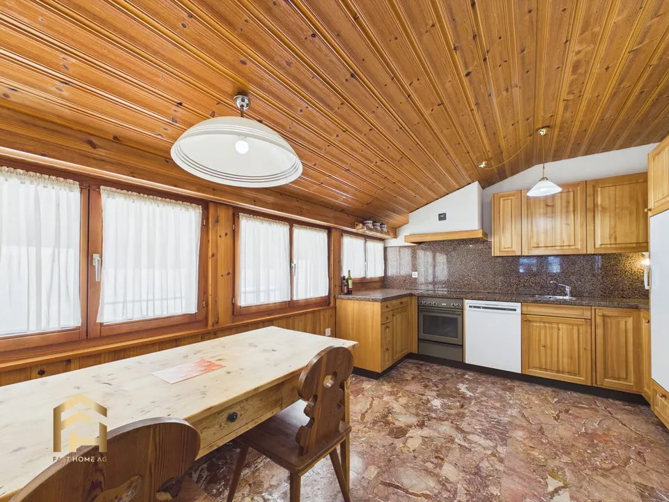 Proprietà tradizionale con potenziale di sviluppo a Gondo – foto 5 di 13