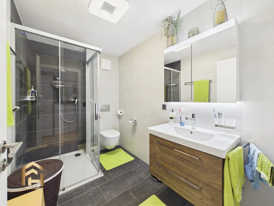 Exklusive 5.5-Zimmer-Duplexwohnung mit sonnigem Alpenblick