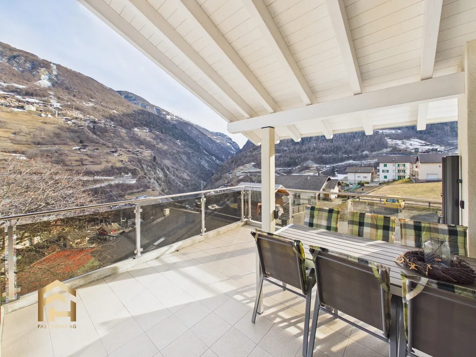 Exklusive 5.5-Zimmer-Duplexwohnung mit sonnigem Alpenblick