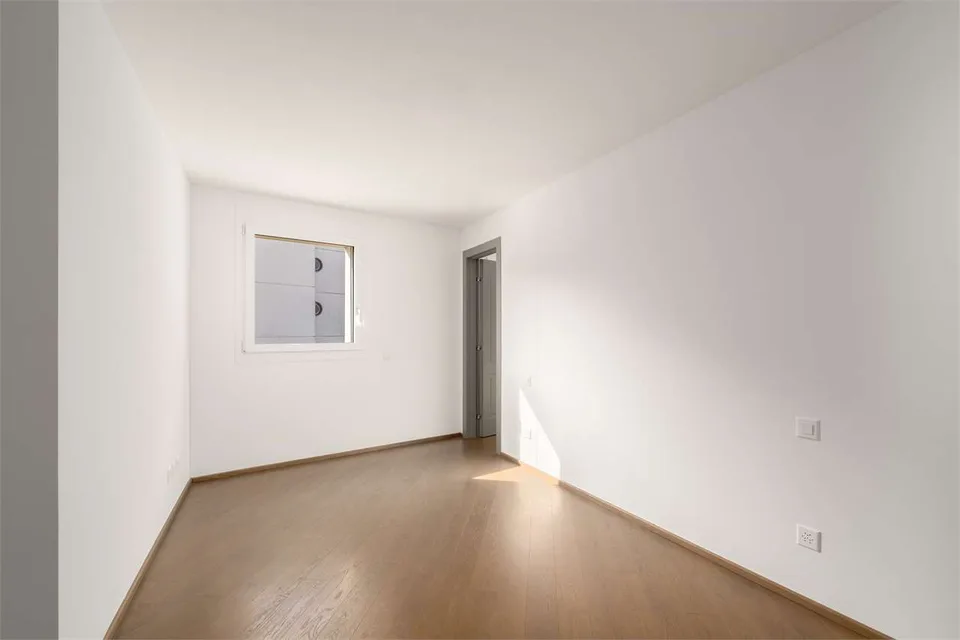 Melide - appartement moderne de 4,5 pièces avec vue sur le lac et jardin sur le toit