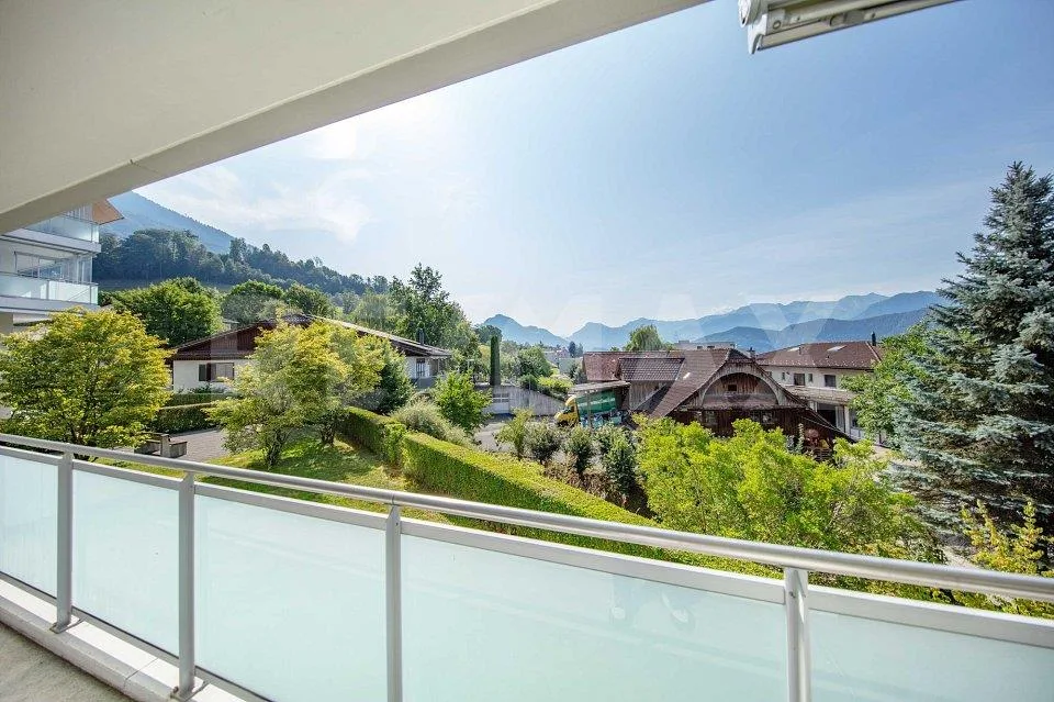Elegante, helle 3.5-Zi.-Wohnung mit grosser Terrasse und Bergpanoramasicht, 6353 Weggis LU