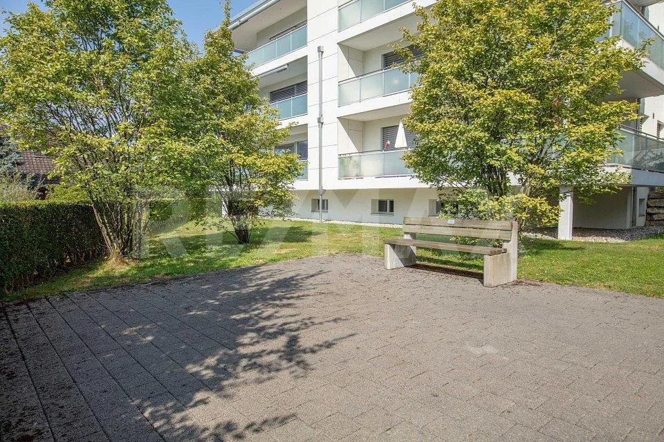 Elegante, helle 3.5-Zi.-Wohnung mit grosser Terrasse und Bergpanoramasicht, 6353 Weggis LU
