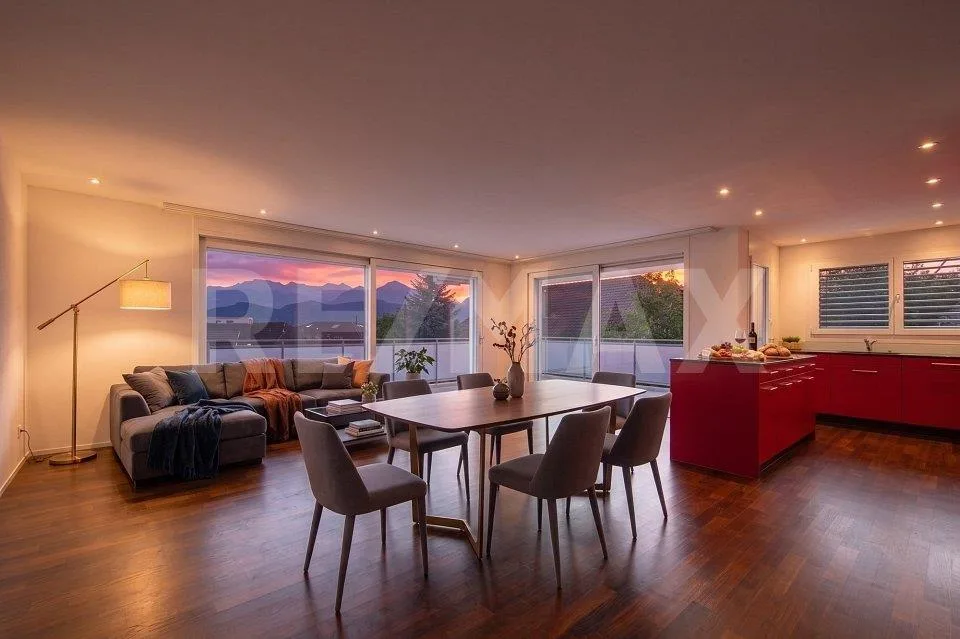 Elegante, helle 3.5-Zi.-Wohnung mit grosser Terrasse und Bergpanoramasicht, 6353 Weggis LU