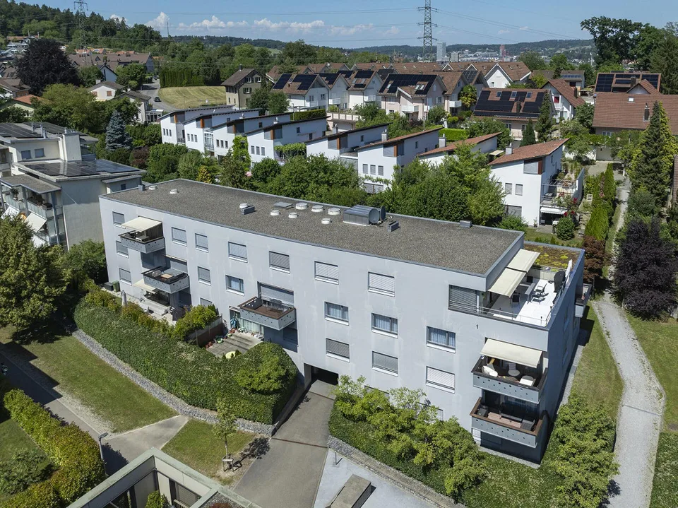 Moderne 5.5 Zimmer-Eigentumswohnung
