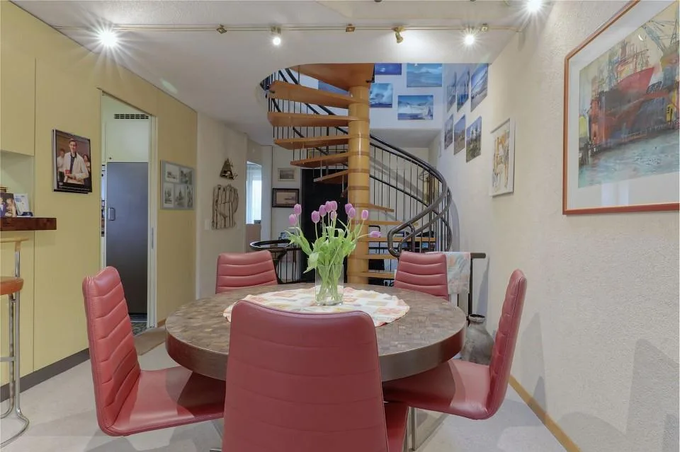 5½-Zimmer Reiheneckhaus mit Potenzial und schönem Garten