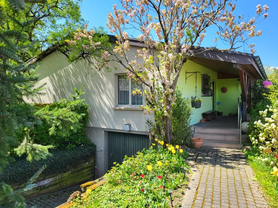 Une maison où il fait bon vivre : maison charmante avec jardin idyllique – photo 5 sur 13