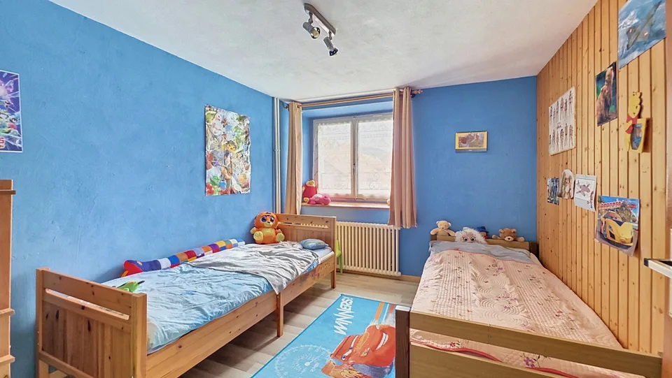 Maison villageoise de 8 pces à Villeneuve / FR