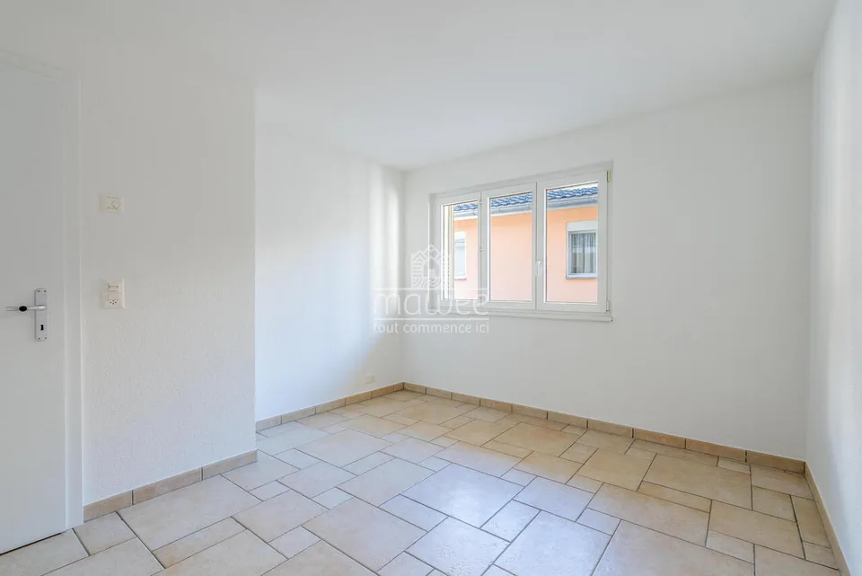 Apartment renovated in 2026 with large terrace in a small building
