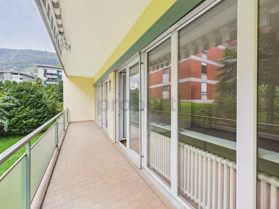 Grand Balcon, Accès par Ascenseur, Salle de Bain et Cuisine Neuves (2020) près du Lac et des Services! – photo 28 sur 32