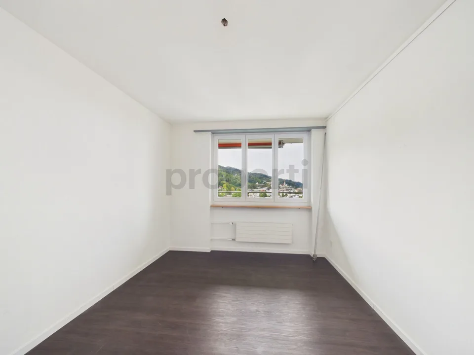 Lichtdurchflutetes Wohnen mit Balkon und Weitsicht – photo 10 sur 24