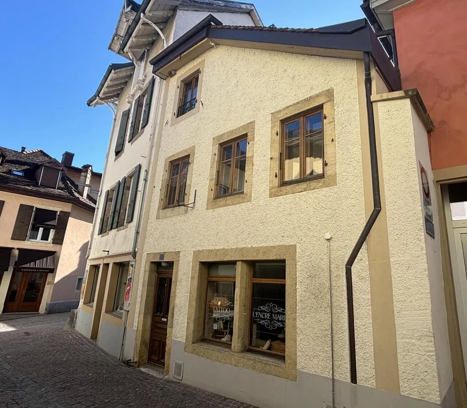ZU VERMIETEN - Ungewöhnliche 2,5-Zimmer-Duplexwohnung in Saint-Aubin