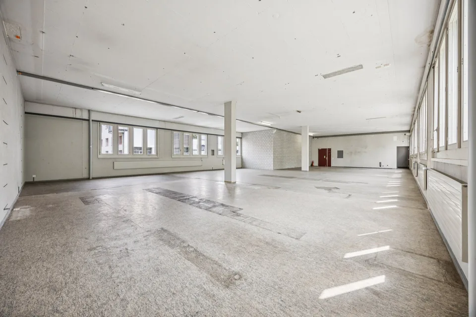 Commercial space
