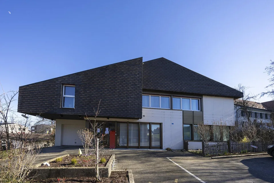 Spacious Single-Family or Multi-Generational House