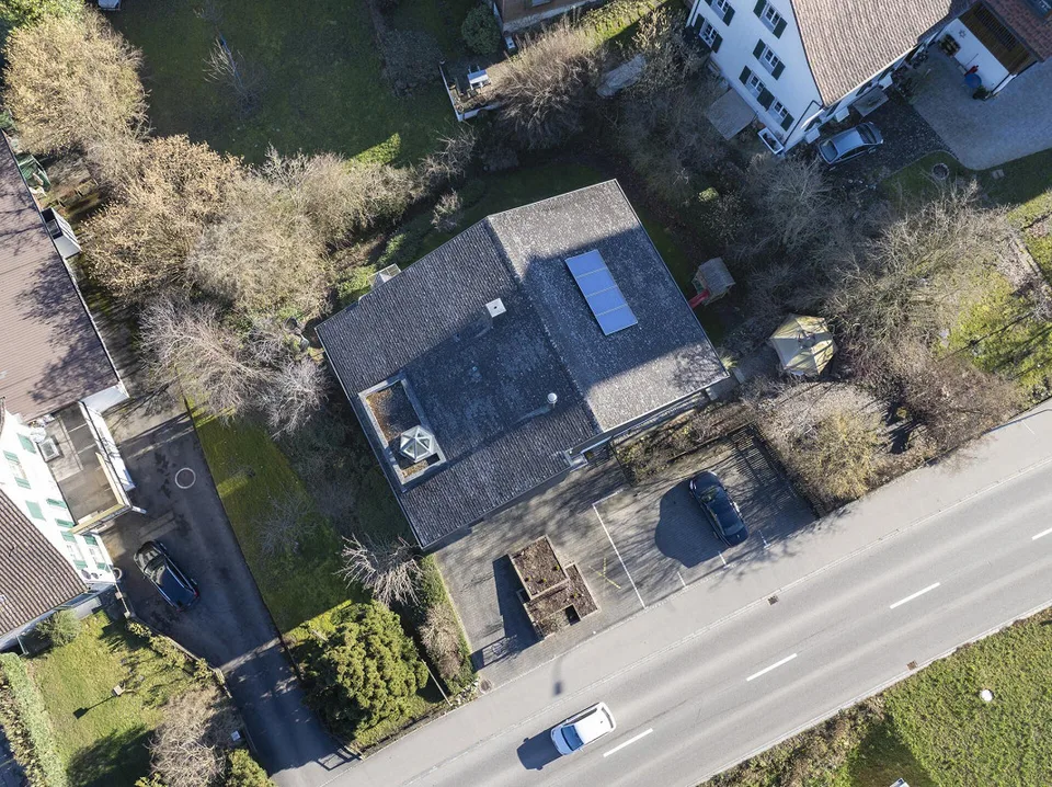 Spacious Single-Family or Multi-Generational House