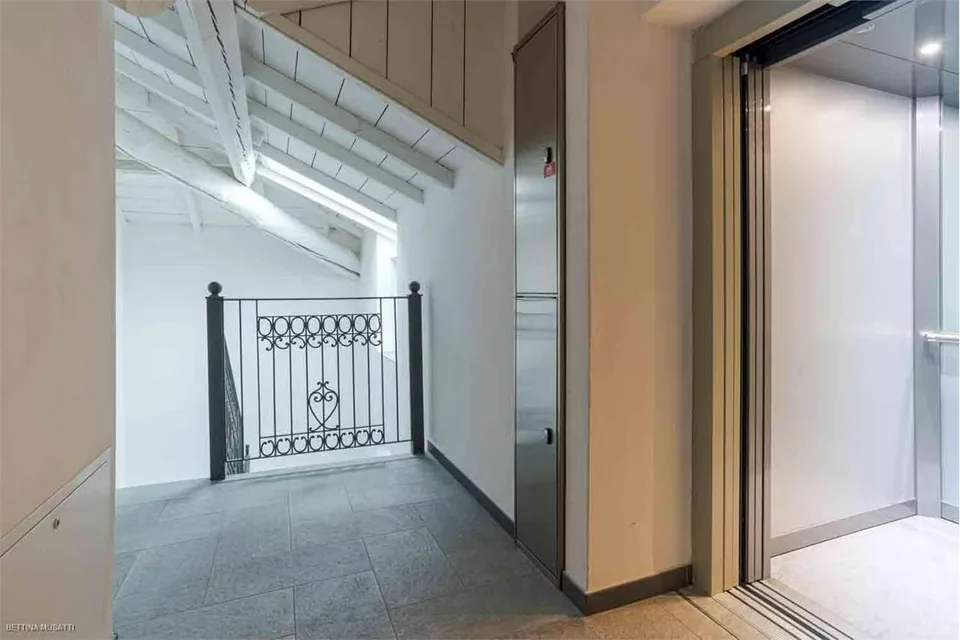BALERNA | IMMEUBLE ENTIEREMENT RENOVE - EXCELLENTE OPPORTUNITE – photo 6 sur 11